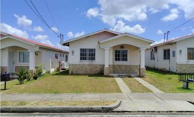 VENTA CASA EN PH LOS CIPRESES, LA CHORRERA (OF)