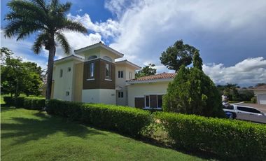 CASA EN VENTA TUCAN COUNTRY CLUB COCOL