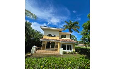 CASA EN VENTA TUCAN COUNTRY CLUB COCOL