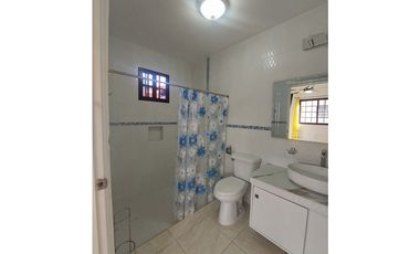 Se Vende Casa Céntrica Penonomé.