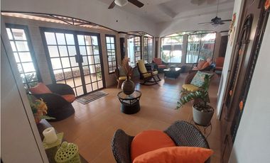 Se Vende Casa Céntrica Penonomé.