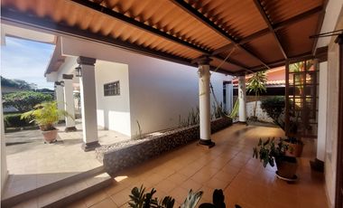 Se Vende Casa Céntrica Penonomé.