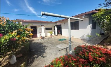 Se Vende Casa Céntrica Penonomé.