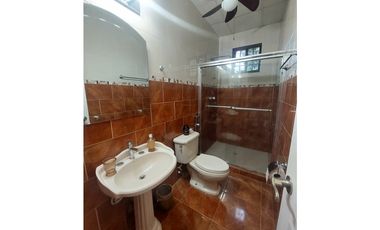 Se Vende Casa Céntrica Penonomé.