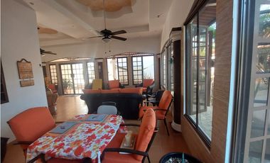 Se Vende Casa Céntrica Penonomé.