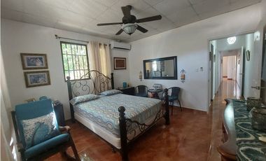 Se Vende Casa Céntrica Penonomé.