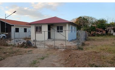 SE ALQUILA CASA EN GUARARÉ - EL JOBO