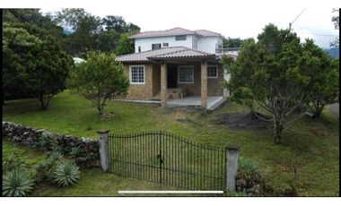 ALQUILER DE CASA EN BOQUETE 2R 2B
