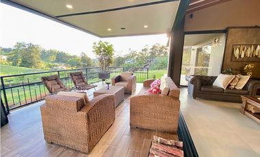 Casa en Arriendo en Rionegro Ojo de Agua