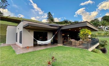 Casa en Arriendo en Rionegro Ojo de Agua