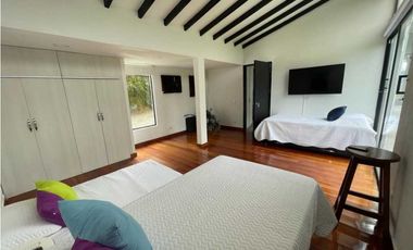 Finca en El Retiro 12.000 m² con casa, agua y bosque natural