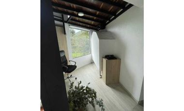 Finca en El Retiro 12.000 m² con casa, agua y bosque natural