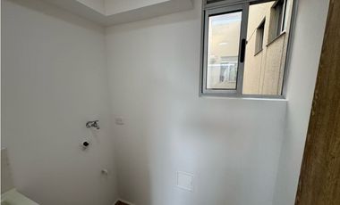 Alquilo Apartamento en Napoli
