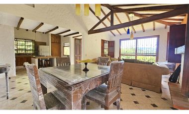 Venta de Finca en El Retiro, lote plano con casa y precio imperdible.