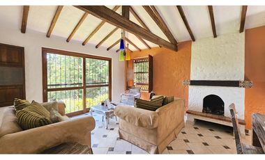 Venta de Finca en El Retiro, lote plano con casa y precio imperdible.