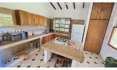 Venta de Finca en El Retiro, lote plano con casa y precio imperdible.