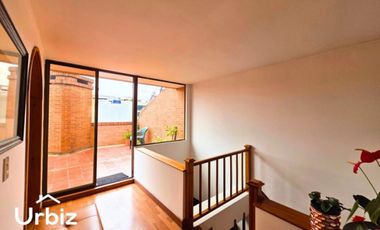 Arriendo Apartamento Dúplex de 130m² y 25m² de Terraza, Santa Barbara