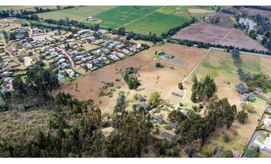 LOTE DE 14.8 HECTAREAS EN VENTA EN SOPO