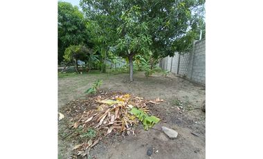 lote aeromar 1950 metros