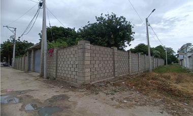 lote aeromar 1950 metros