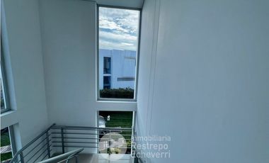 Casa en Conjunto Campestre, en venta, Chinauta, Cundinamarca