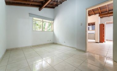Venta Apartamento, La Floresta. AM 9910628