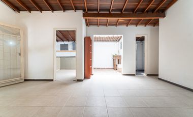 Venta Apartamento, La Floresta. AM 9910628