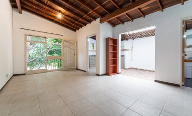 Venta Apartamento, La Floresta. AM 9910628