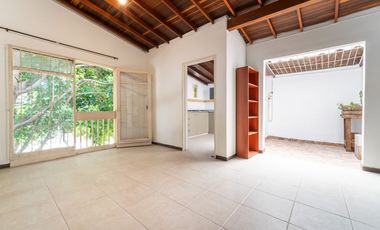 Venta Apartamento, La Floresta. AM 9910628