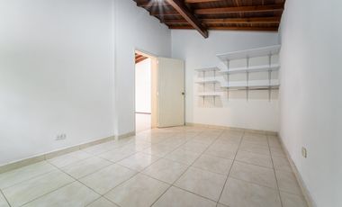 Venta Apartamento, La Floresta. AM 9910628