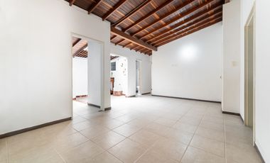 Venta Apartamento, La Floresta. AM 9910628