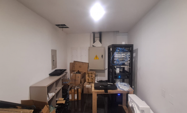 OFICINA EN ARRIENDO SECTOR CASTROPOL - POBLADO