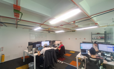 OFICINA EN ARRIENDO SECTOR CASTROPOL - POBLADO