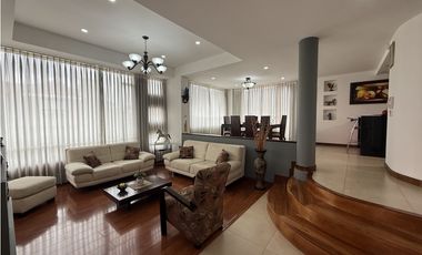 Casa Las Acacias - Tranquilidad y comodidad ☀
