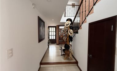 Casa Las Acacias - Tranquilidad y comodidad ☀