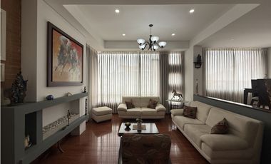 Casa Las Acacias - Tranquilidad y comodidad ☀