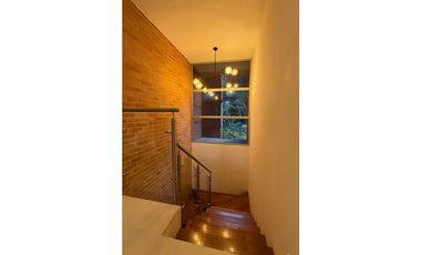 VENTA APARTAMENTO EN EL POBLADO SECTOR EL TESORO DUPLEX MODERNO