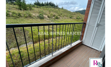 ARRIENDO APARTAMENTO 4 PISO CON ASCENSOR EN UNIDAD CERRADA