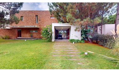 CASA EN VENTA EN COSTA ESMERALDA - GOLF ll 346