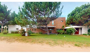 CASA EN VENTA EN COSTA ESMERALDA - GOLF ll 346