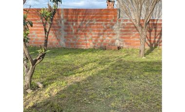 Se vende casa en Viale calle Las Acacias
