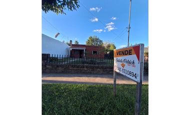 Se vende casa en Viale en calle Belgrano