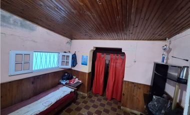 Se vende casa en Viale en calle Belgrano