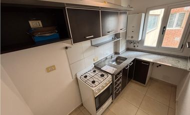 CERCA DEL CORAZON DE GRAL PAZ - ESPACIOSO Y COMODO - BALCON FRENTE