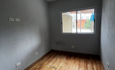 Casa en alquiler en Moron Sur