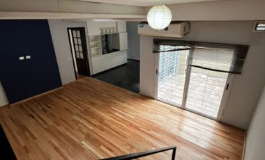 Casa en alquiler en Moron Sur