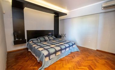 Casa 2/3 Dormitorios -Cochera y Pileta