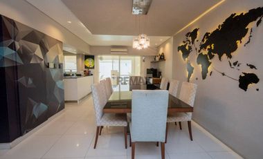 Casa 2/3 Dormitorios -Cochera y Pileta