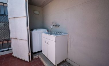 Casa 2/3 Dormitorios -Cochera y Pileta