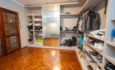 Casa 2/3 Dormitorios -Cochera y Pileta